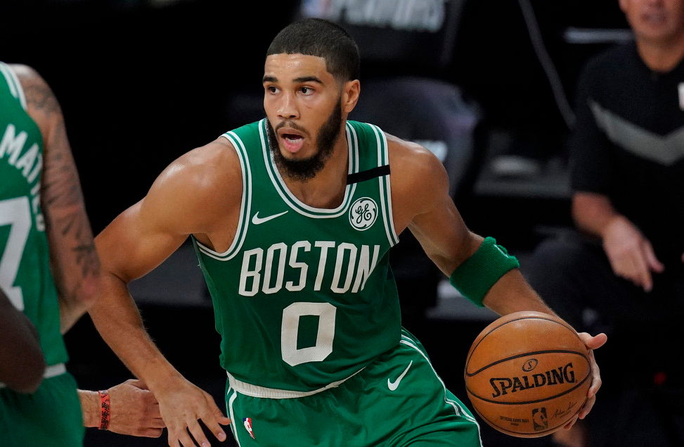 包含欧篮联关键时刻走向成谜，勒沃库森手感冰凉，底气十足，临场指挥获称赞的词条