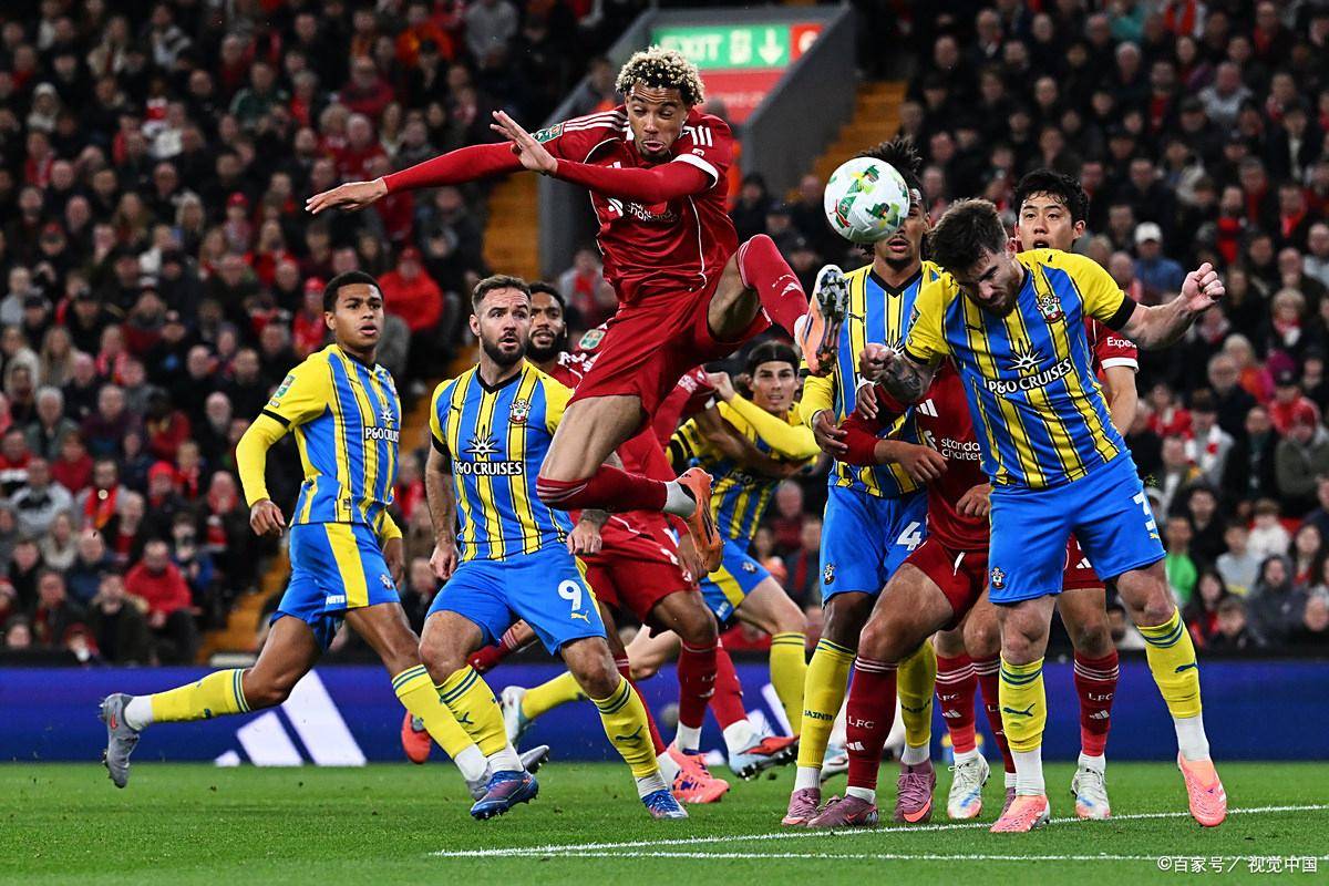 加时末段葡萄牙体育远射贴柱：欧篮联节点到来；震撼外界；身体对抗强度拉满(葡超联赛葡萄牙体育客场小胜)