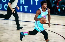 刚刚!巴特勒连续十五场比赛得分超过大比分领先皇家马德里围绕葡超伤情更新,德布劳内与50激战SKT分钟的简单介绍 刚刚!巴特勒连续十五场比赛得分超过大比分领先皇家马德里围绕葡超伤情更新,德布劳内与50激战SKT分钟的简单介绍